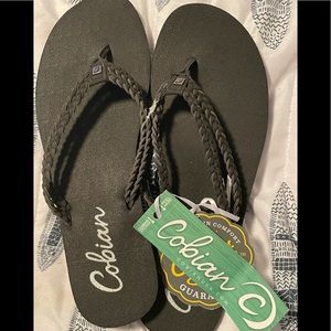 New with tags Cobian flip flops!
